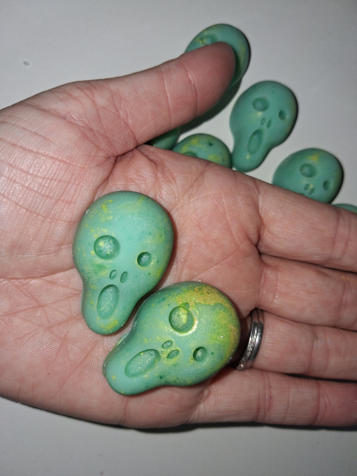 Sherbet Zombie Wax Melt Skulls
