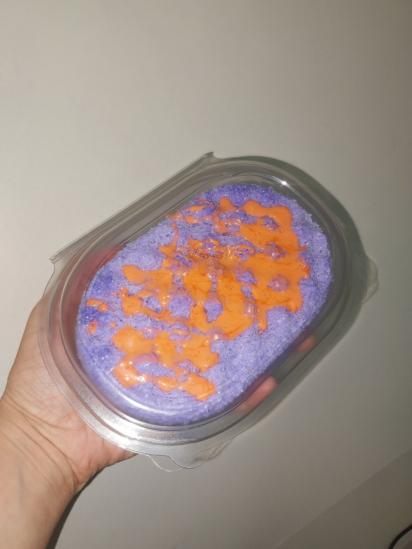 BLACK MUSK EXFOLIATING SOAP SPONGE
