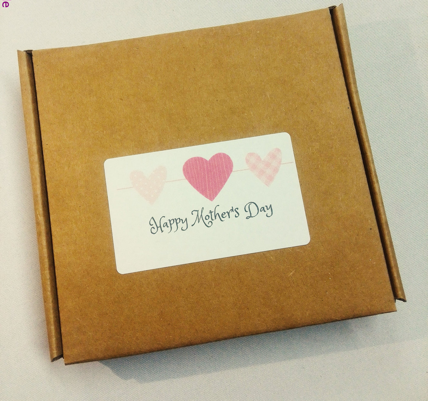 Mum bear heart wax box