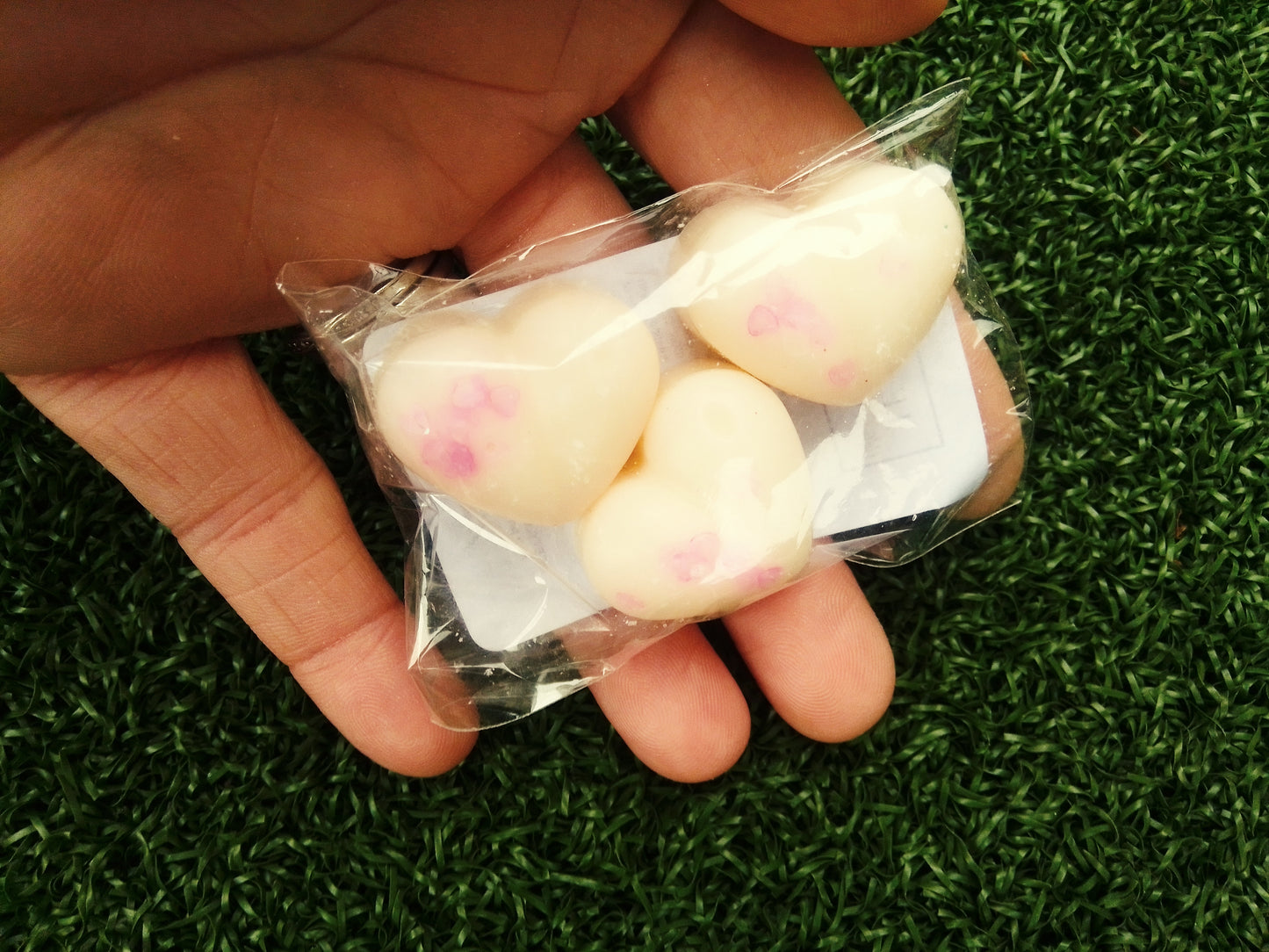 Wax melt hearts